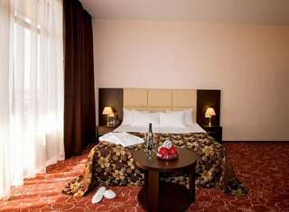 Гостиница Калифорния Геленджик Стандарт с видом на море с балконом-7