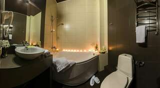 Гостиница Калифорния Геленджик Люкс с балконом и видом на море-9