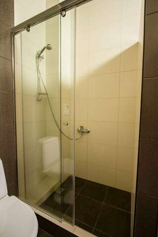 Гостиница Калифорния Геленджик Студия с видом на горы без балкона-6