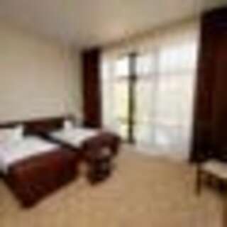 Гостиница Калифорния Геленджик Стандарт с видом на горы без балкона-12